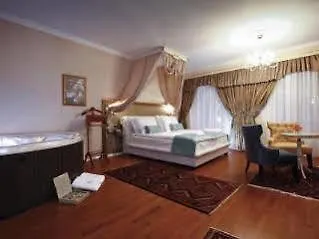 فندق Actum 4*