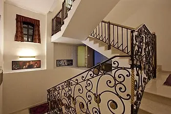 فندق Actum كراني