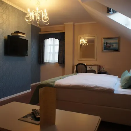 アクタム クラーニ